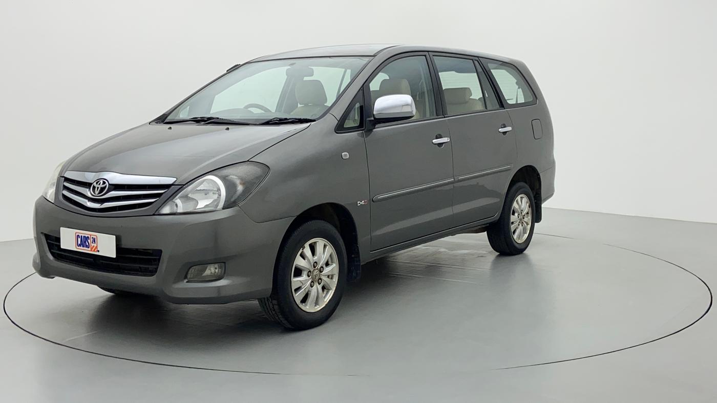 2009 Toyota Innova 2.5 V 8 STR, Diesel, Manual, 2,06,512 km, Left Front Diagonal