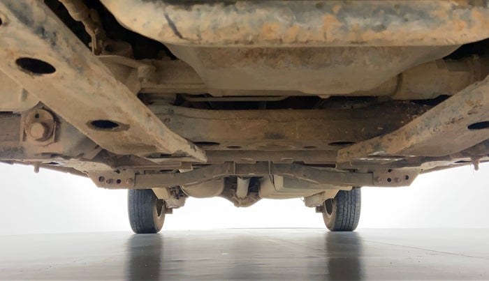 2009 Toyota Innova 2.5 V 8 STR, Diesel, Manual, 2,06,512 km, Front Underbody