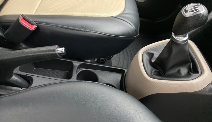 2019 Hyundai Grand i10 SPORTZ 1.2 KAPPA VTVT, Petrol, Manual, 7,107 km, Gear Lever