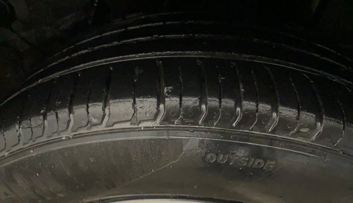 2022 Hyundai VENUE SX PLUS 1.0 TURBO DCT, Petrol, Automatic, 34,931 km, Left Rear Tyre Tread