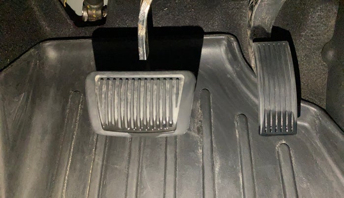 2022 Hyundai VENUE SX PLUS 1.0 TURBO DCT, Petrol, Automatic, 34,931 km, Pedals