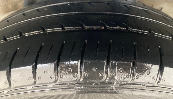 2021 Honda Jazz 1.2L I-VTEC VX CVT, Petrol, Automatic, 29,399 km, Left Rear Tyre Tread