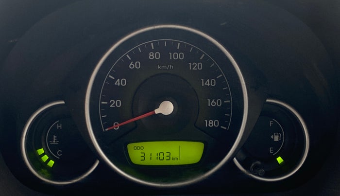 2018 Hyundai Eon 1.0 MAGNA + (O), Petrol, Manual, 31,102 km, Odometer Image