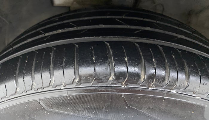 2019 Hyundai VENUE 1.0L Turbo GDI SX(O) MT, Petrol, Manual, 14,847 km, Left Front Tyre Tread