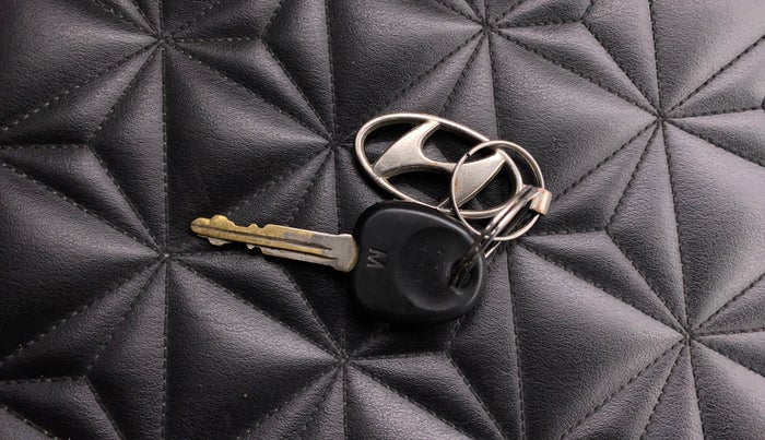 2018 Hyundai NEW SANTRO MAGNA AMT, Petrol, Automatic, 59,835 km, Key Close Up