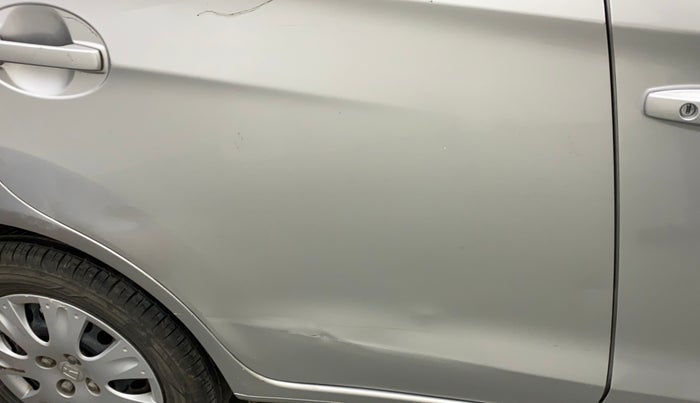 2014 Honda Amaze 1.2L I-VTEC S, Petrol, Manual, 98,954 km, Right rear door - Slightly dented
