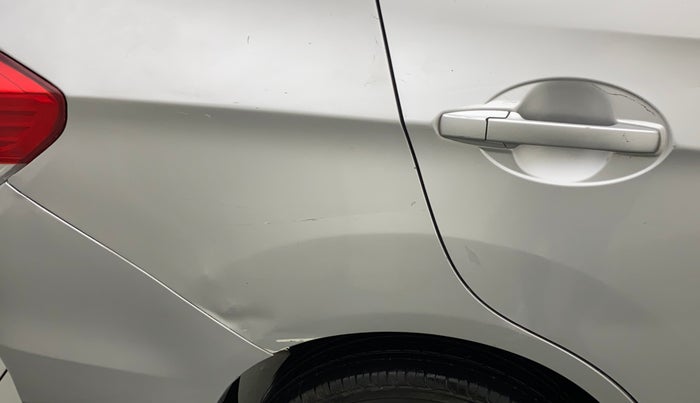 2014 Honda Amaze 1.2L I-VTEC S, Petrol, Manual, 98,954 km, Right quarter panel - Slightly dented