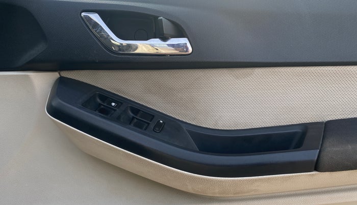 2023 Tata TIGOR XZ PLUS CNG, CNG, Manual, 51,370 km, Driver Side Door Panels Control