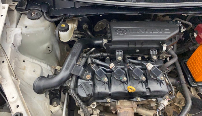 2019 Toyota Etios Liva V DUAL TONE, Petrol, Manual, 35,718 km, Engine View - Right