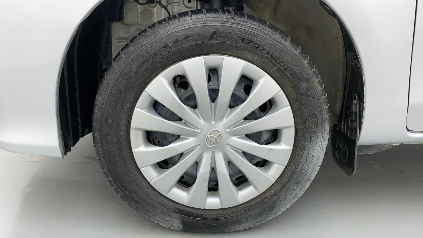 2017 Toyota Etios Liva D 4D VD, Diesel, Manual, 20,283 km, Left Front Wheel
