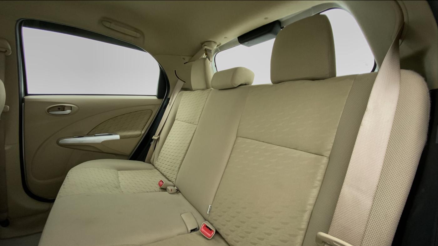 2017 Toyota Etios Liva D 4D VD, Diesel, Manual, 20,283 km, Right Side Rear Door Cabin