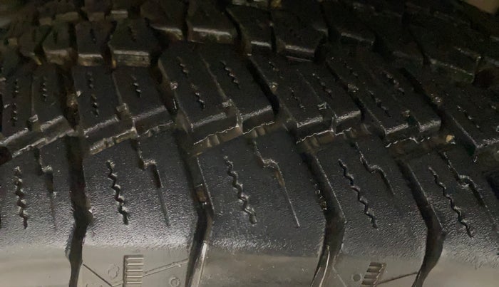 2023 Mahindra Thar LX P 2WD AT HT, Petrol, Automatic, 8,888 km, Left Front Tyre Tread