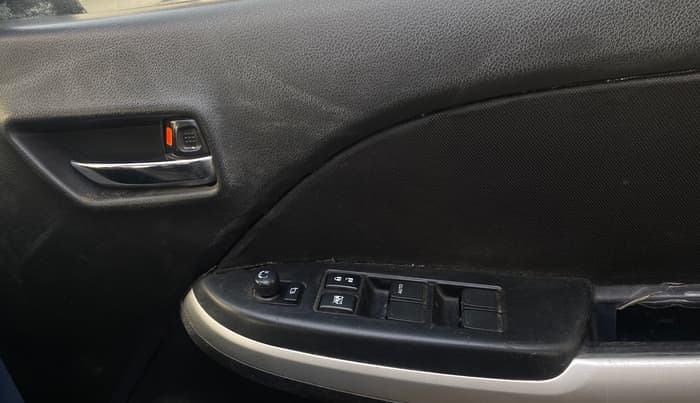 2016 Maruti Baleno DELTA PETROL 1.2, Petrol, Manual, 52,301 km, Driver Side Door Panels Control