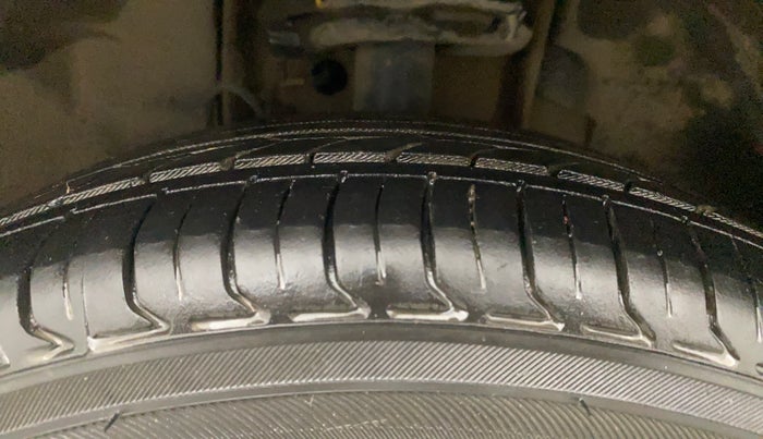 2018 Tata TIGOR XT PETROL, Petrol, Manual, 64,814 km, Left Front Tyre Tread