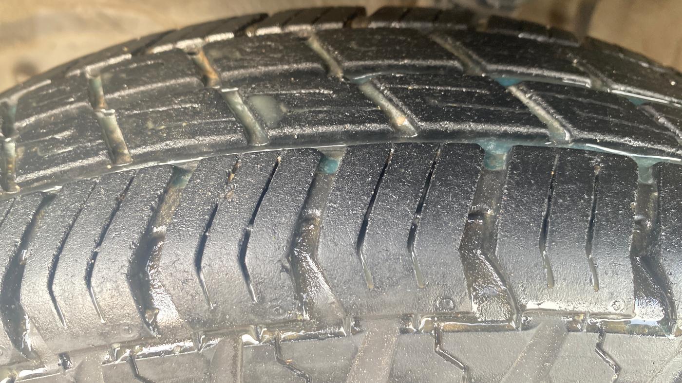 2016 Maruti Alto 800 VXI, Petrol, Manual, 42,969 km, Left Front Tyre Tread