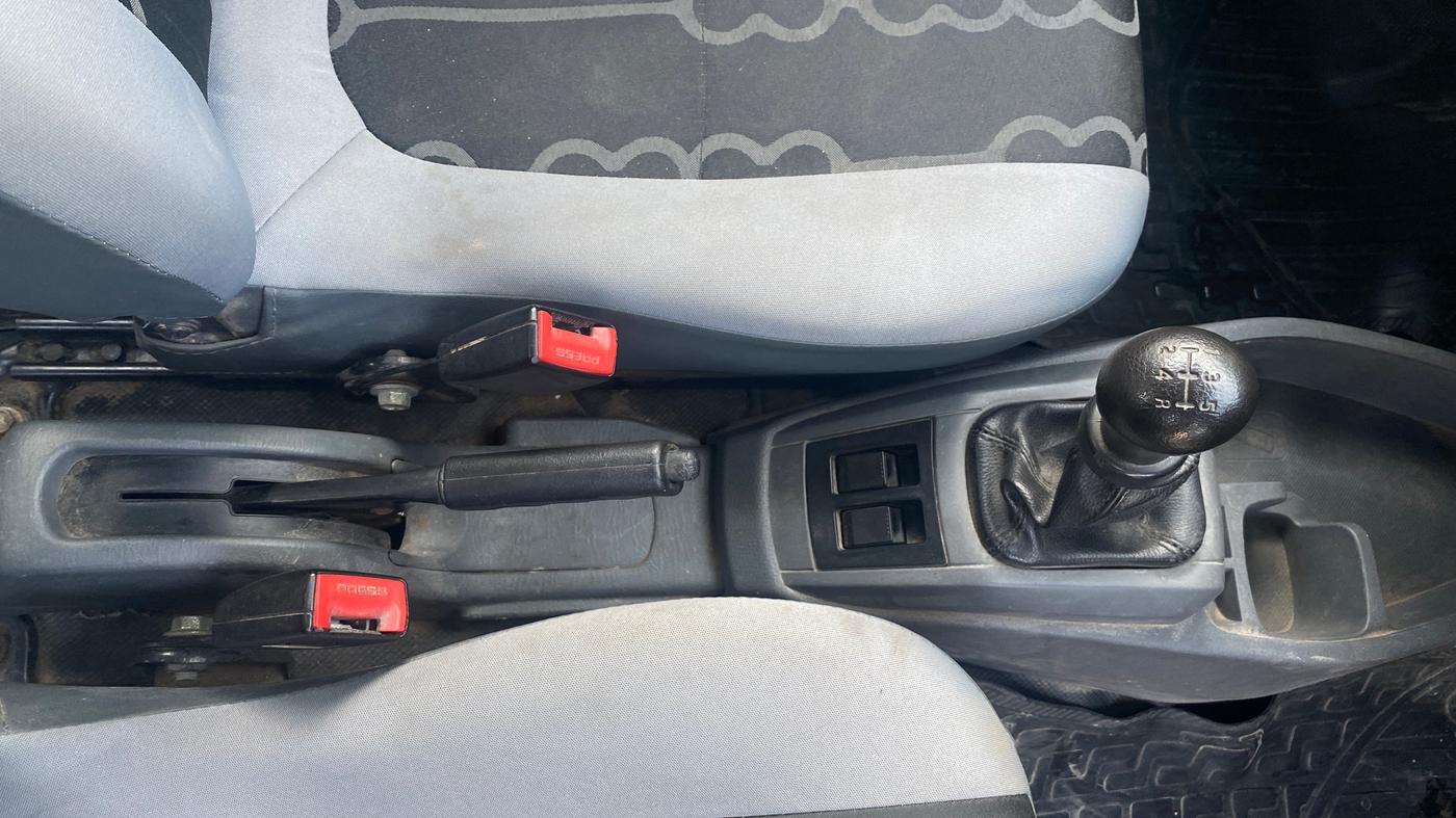 2016 Maruti Alto 800 VXI, Petrol, Manual, 42,969 km, Gear Lever