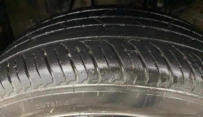 2022 Renault Kiger RXL MT, Petrol, Manual, 31,824 km, Left Front Tyre Tread