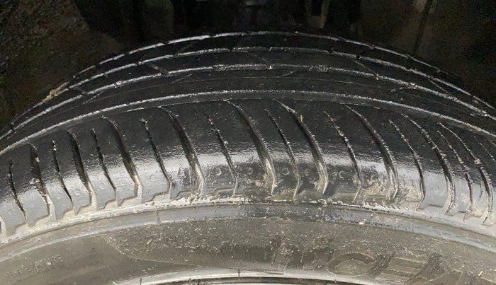 2022 Renault Kiger RXL MT, Petrol, Manual, 31,824 km, Right Front Tyre Tread