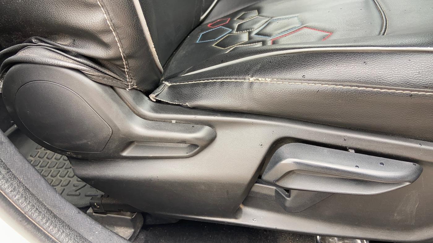 2022 Tata NEXON XZ PLUS (O) PETROL, Petrol, Manual, 52,262 km, Driver Side Adjustment Panel