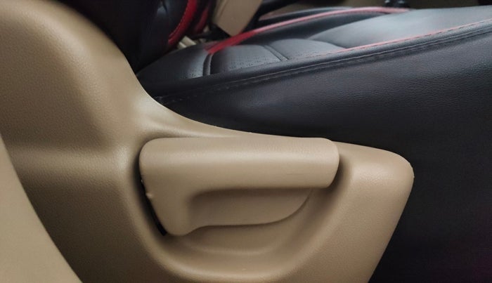 2014 Honda Brio EX MT, Petrol, Manual, 65,749 km, Driver Side Adjustment Panel