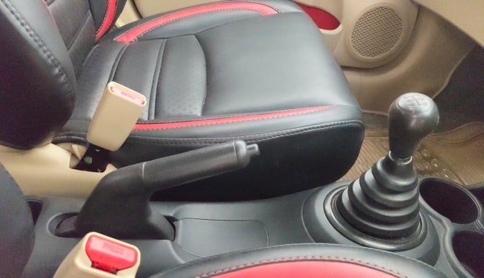 2014 Honda Brio EX MT, Petrol, Manual, 65,749 km, Gear Lever