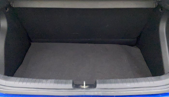 2017 Hyundai Elite i20 SPORTZ 1.2, Petrol, Manual, 22,430 km, Boot Inside