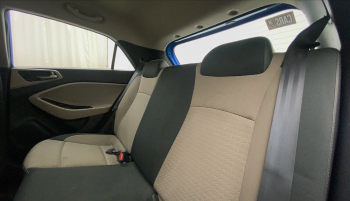 2017 Hyundai Elite i20 SPORTZ 1.2, Petrol, Manual, 22,430 km, Right Side Rear Door Cabin