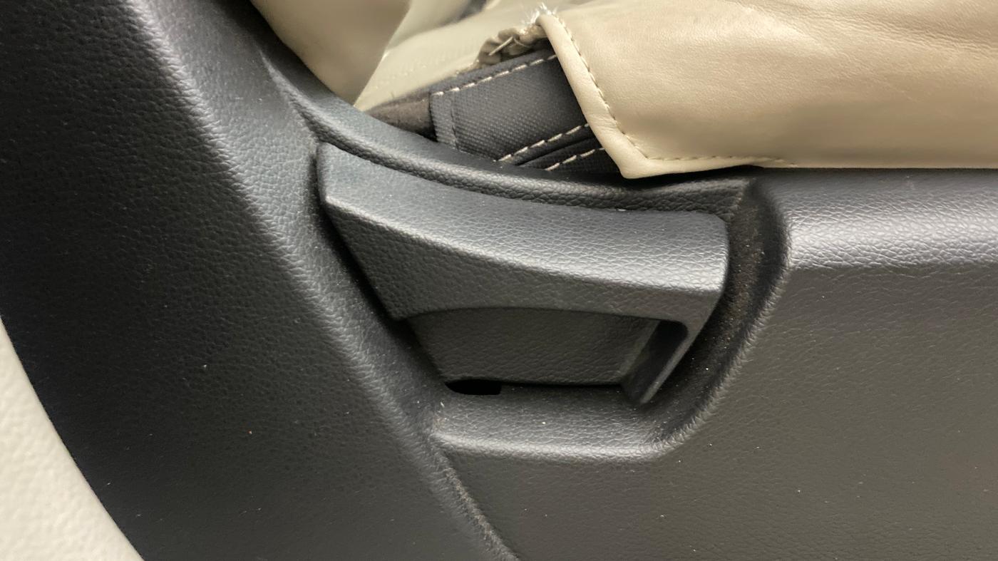 2023 Mahindra XUV300 W6 1.2 PETROL AMT, Petrol, Automatic, 12,068 km, Driver Side Adjustment Panel