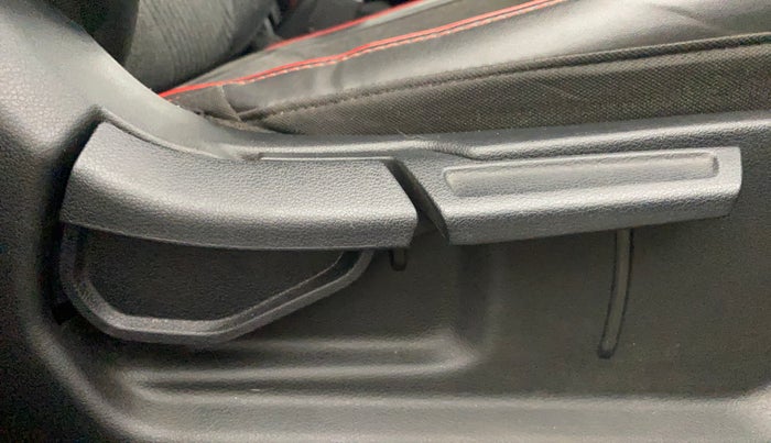 2020 Hyundai VENUE SX 1.0 (O) TURBO IMT DUAL TONE, Petrol, Manual, 36,989 km, Driver Side Adjustment Panel