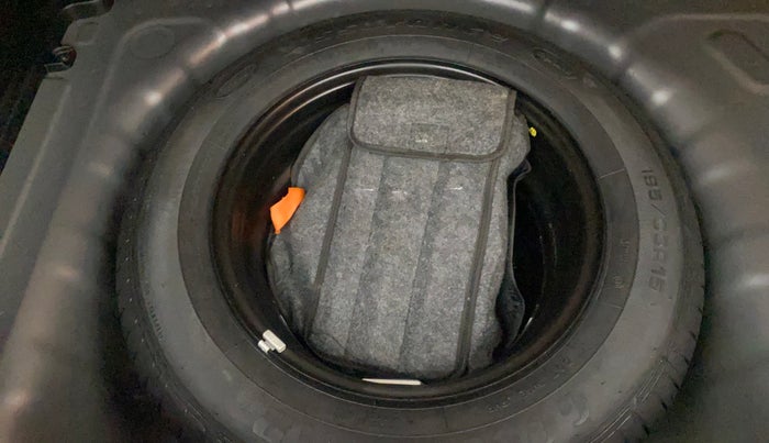 2020 Hyundai VENUE SX 1.0 (O) TURBO IMT DUAL TONE, Petrol, Manual, 36,989 km, Spare Tyre