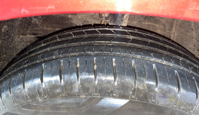 2022 Maruti Baleno DELTA PETROL 1.2, Petrol, Manual, 2,643 km, Left Front Tyre Tread