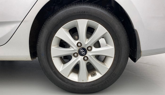 2015 Hyundai Verna FLUIDIC 4S 1.6 VTVT S, Petrol, Manual, 26,691 km, Left Rear Wheel