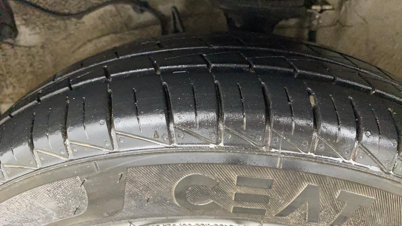 2023 Maruti Alto LXI O, Petrol, Manual, 12,896 km, Left Front Tyre Tread