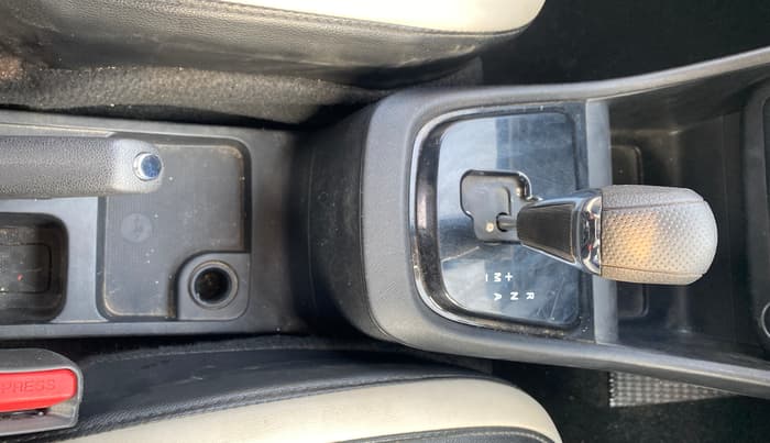 2022 Tata PUNCH ACCOMPLISHED AMT, Petrol, Automatic, 62,065 km, Gear Lever