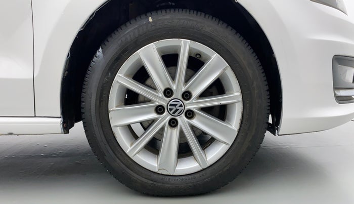 2016 Volkswagen Vento HIGHLINE TDI AT, Diesel, Automatic, 81,656 km, Right Front Wheel