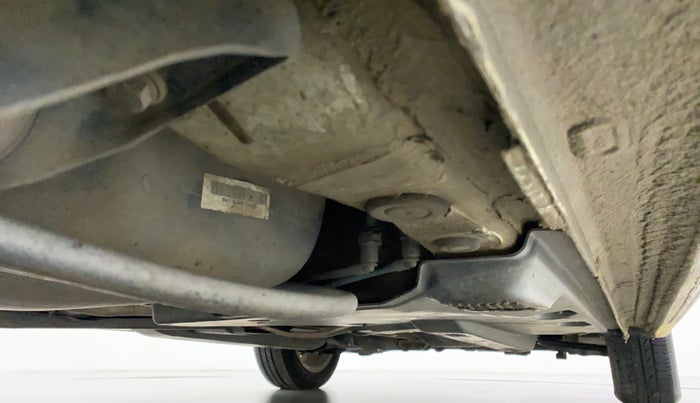 2016 Volkswagen Vento HIGHLINE TDI AT, Diesel, Automatic, 81,656 km, Right Side Underbody