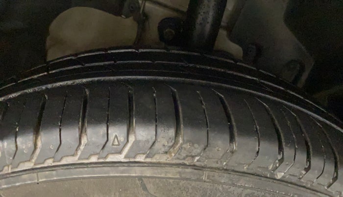 2014 Ford Ecosport TREND 1.5L PETROL, Petrol, Manual, 62,111 km, Right Front Tyre Tread
