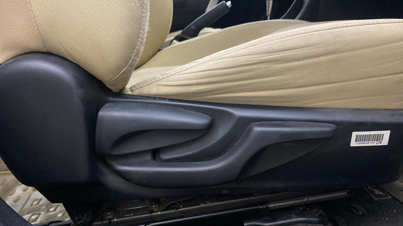 2019 Toyota Corolla Altis G CVT PETROL, Petrol, Automatic, 27,025 km, Driver Side Adjustment Panel