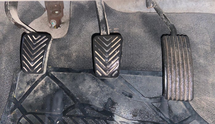 2016 Hyundai Eon ERA +, Petrol, Manual, 78,700 km, Pedals