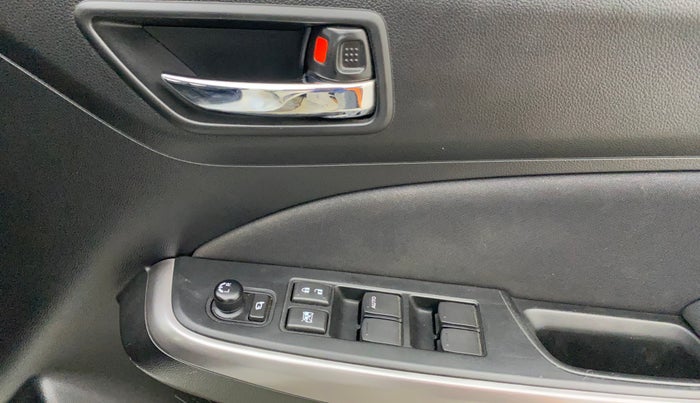 2023 Maruti Swift ZXI AMT, Petrol, Automatic, 22,855 km, Driver Side Door Panels Control