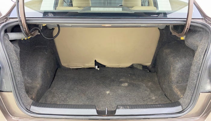 2016 Volkswagen Ameo HIGHLINE1.2L, Petrol, Manual, 55,607 km, Boot Inside