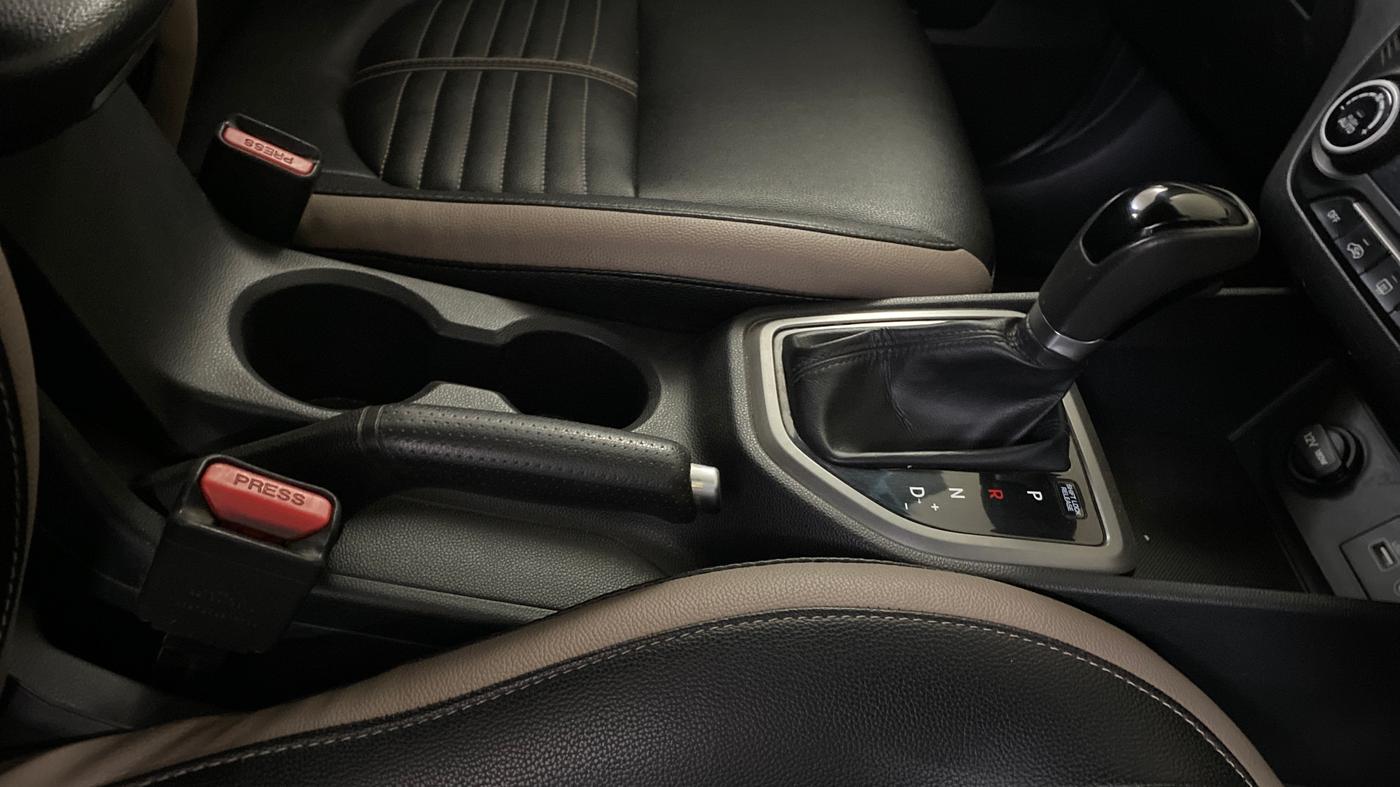 2016 Hyundai Creta SX PLUS AT 1.6 PETROL, Petrol, Automatic, 72,271 km, Gear Lever