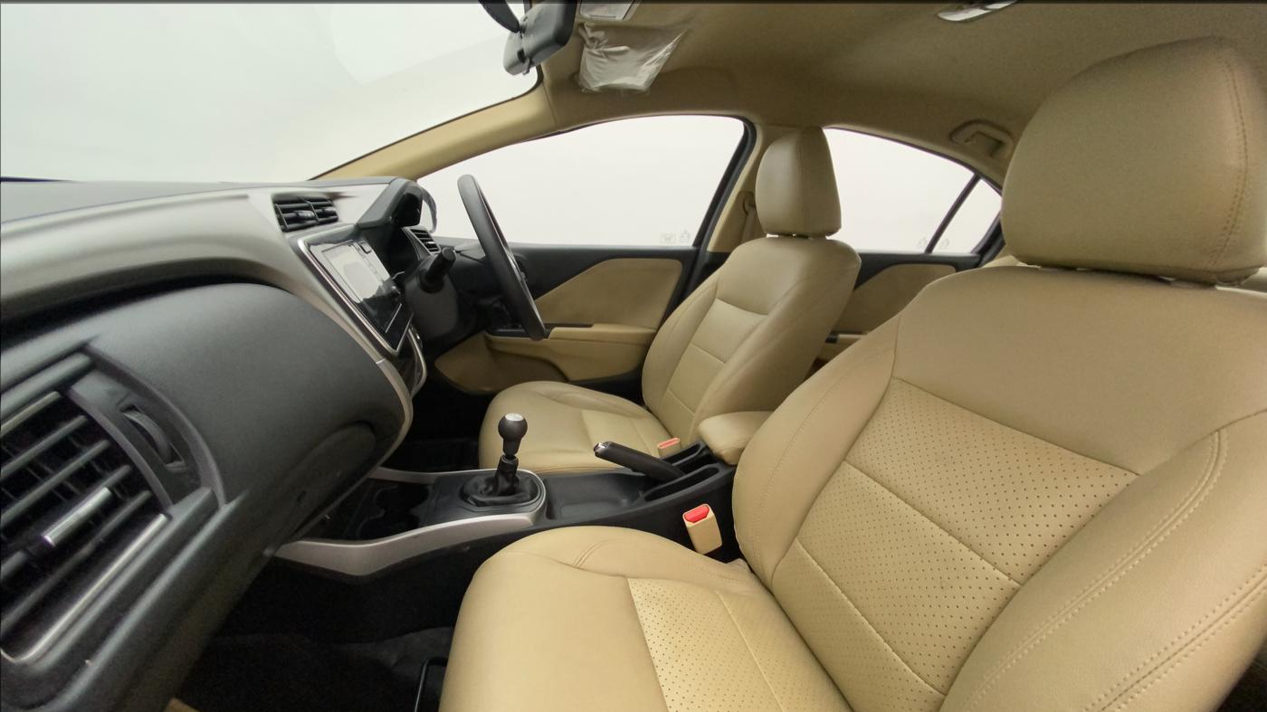 2018 Honda City 1.5L I-VTEC V MT, Petrol, Manual, 31,893 km, Right Side Front Door Cabin