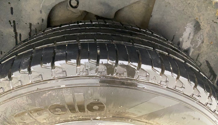 2022 Tata Harrier XZA PLUS 2.0L, Diesel, Automatic, 69,968 km, Left Rear Tyre Tread