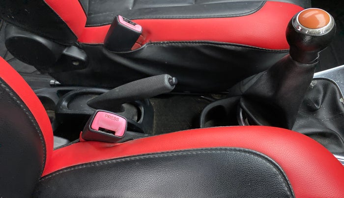 2012 Toyota Etios Liva G, Petrol, Manual, 69,361 km, Gear Lever