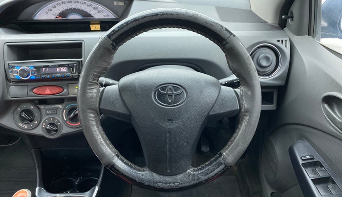 2012 Toyota Etios Liva G, Petrol, Manual, 69,361 km, Steering Wheel Close Up