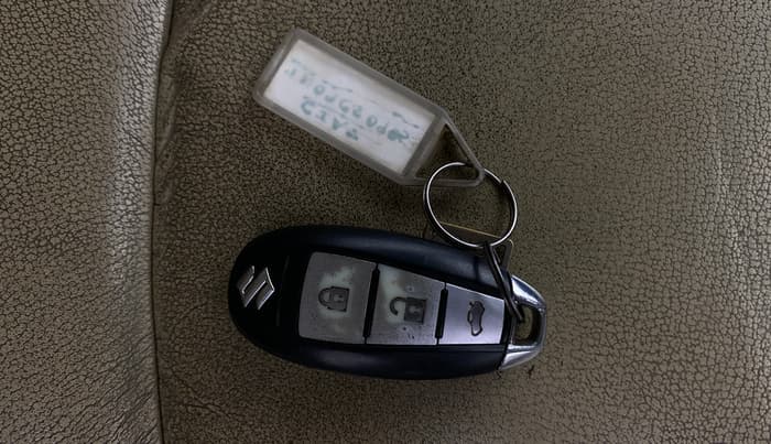 2019 Maruti Ciaz ALPHA  AT 1.5 SHVS PETROL, Petrol, Automatic, 66,671 km, Key Close Up