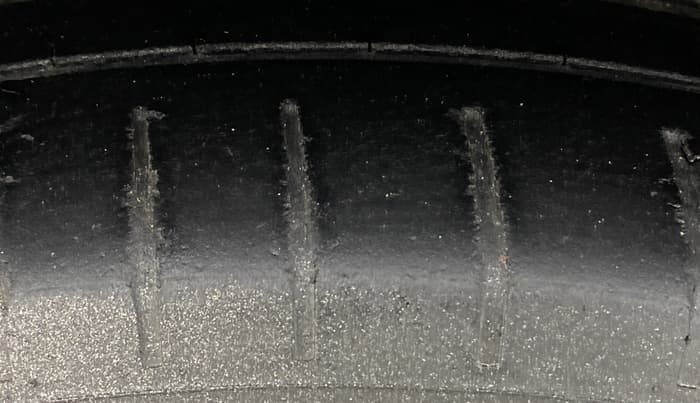 2019 Maruti Ciaz ALPHA  AT 1.5 SHVS PETROL, Petrol, Automatic, 66,671 km, Left Front Tyre Tread