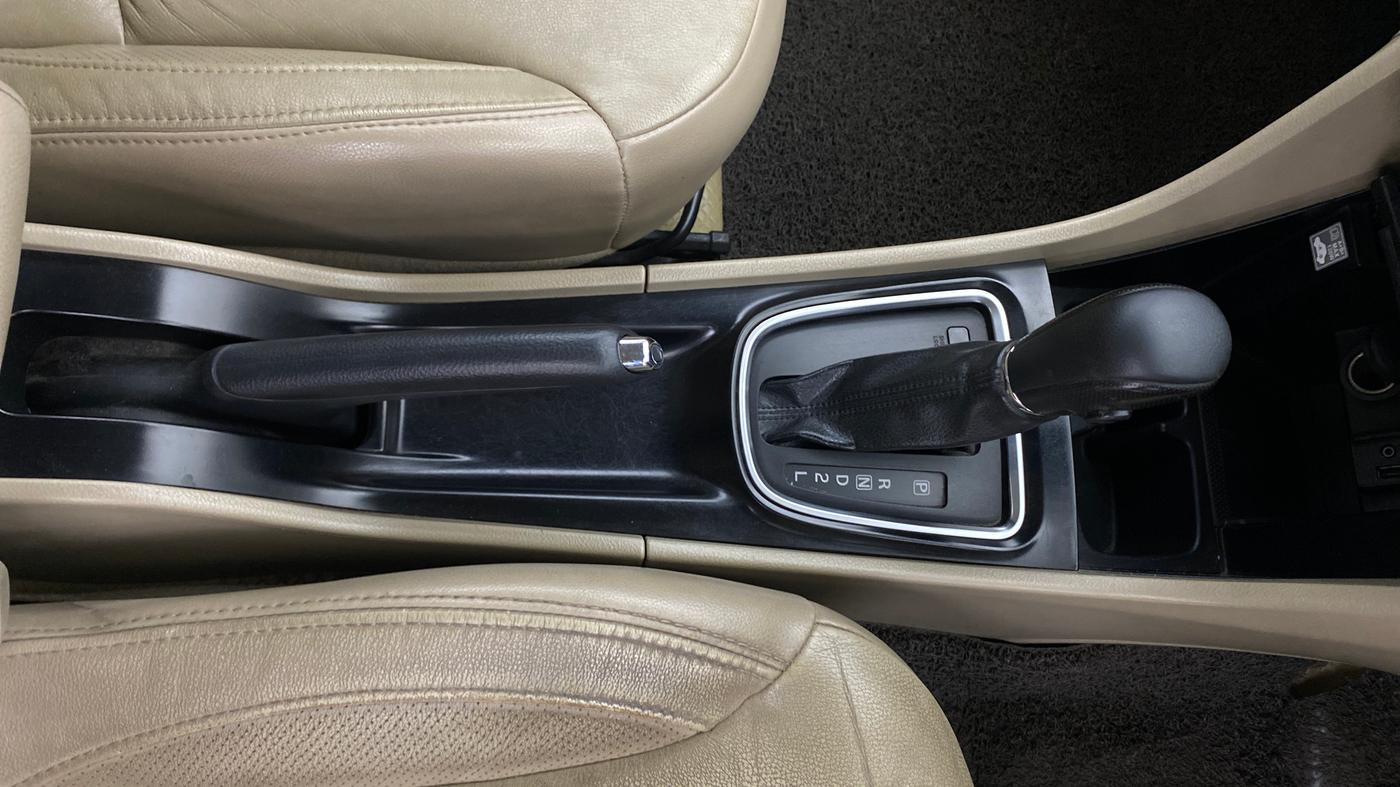 2019 Maruti Ciaz ALPHA  AT 1.5 SHVS PETROL, Petrol, Automatic, 66,671 km, Gear Lever