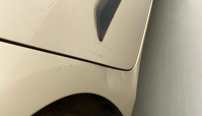 2010 Hyundai i10 MAGNA 1.2, Petrol, Manual, 1,16,613 km, Right quarter panel - Slightly dented